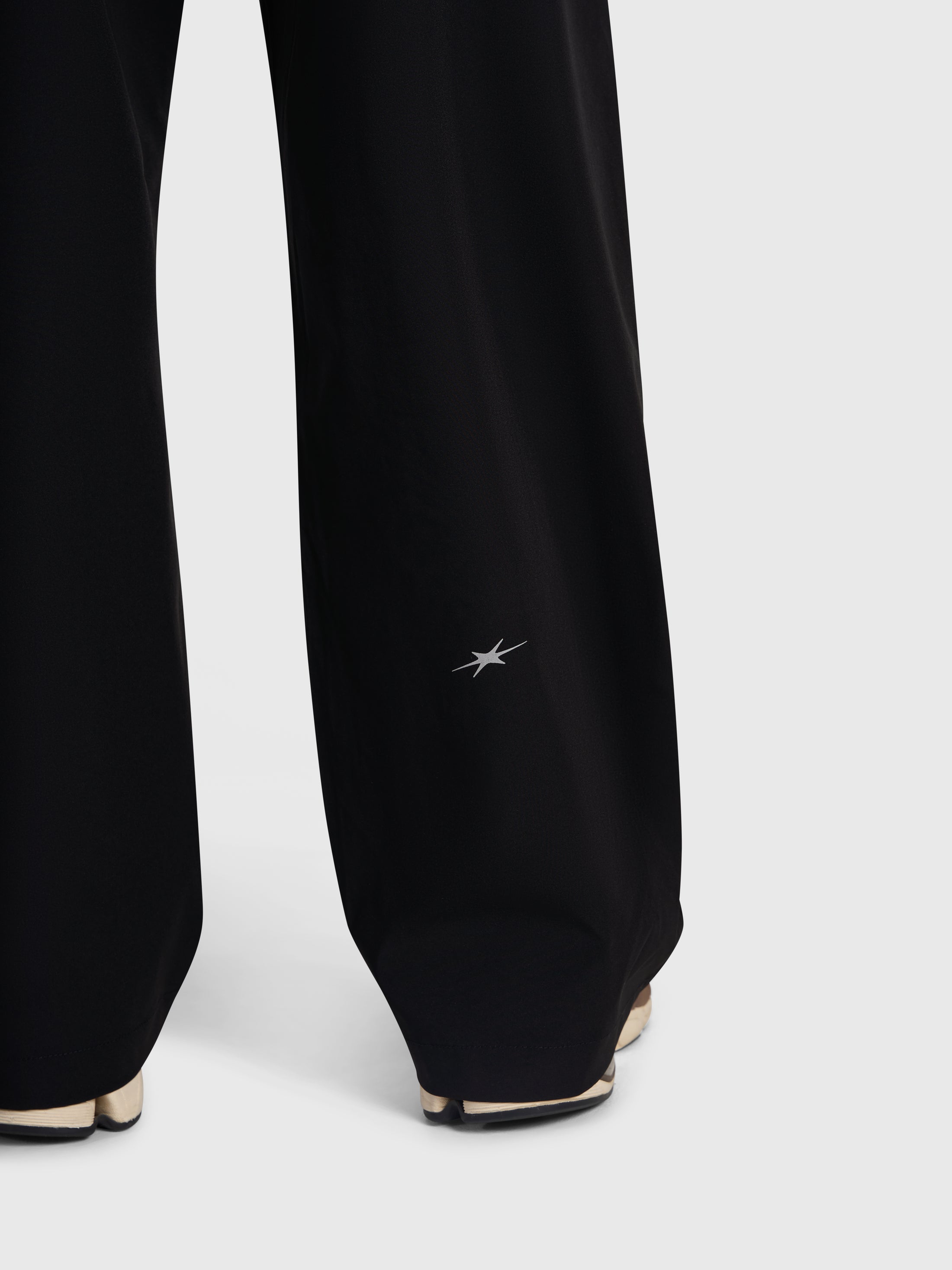 Confidence V2 Tech Pants - Black/White