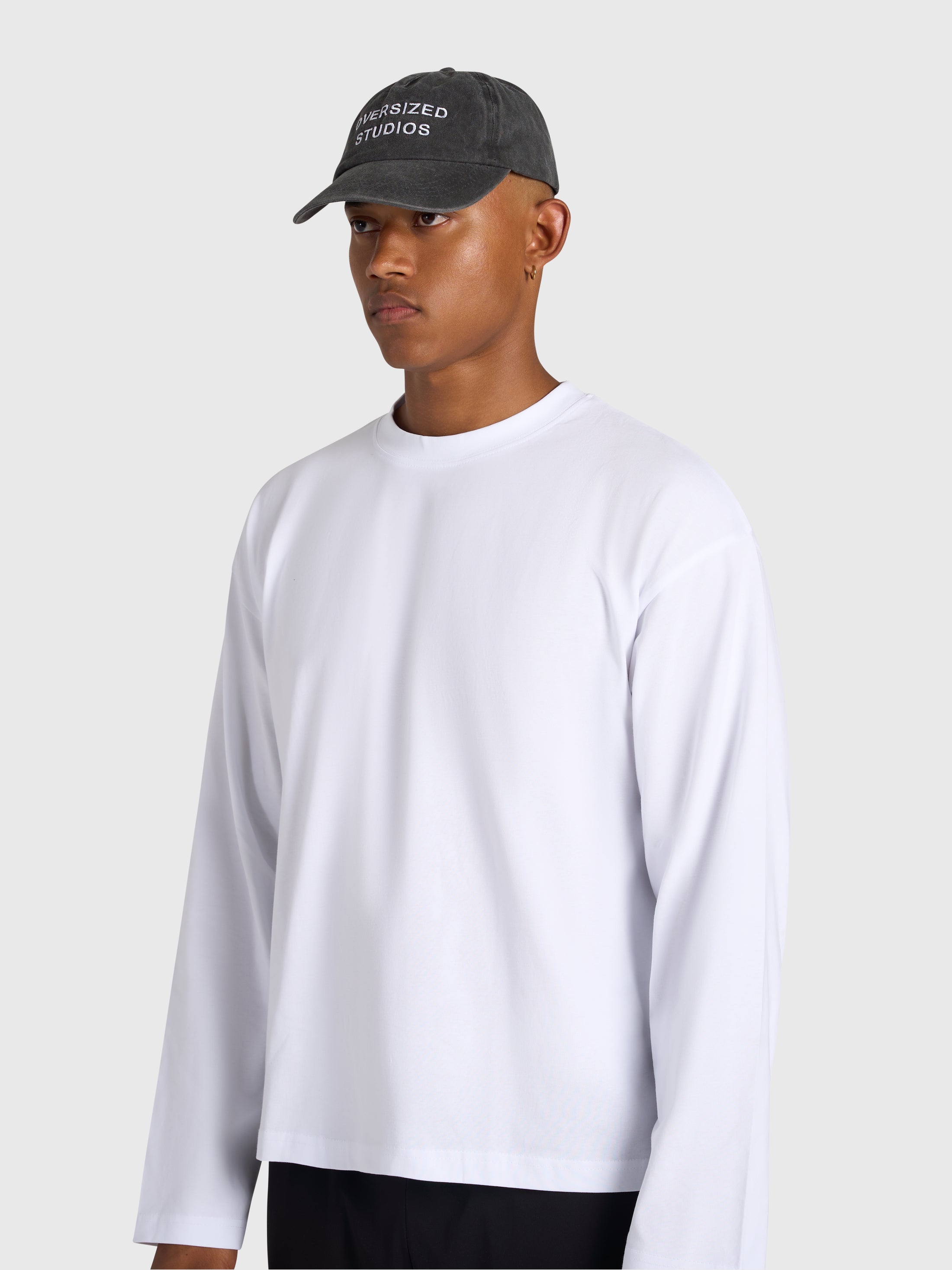 Confidence Cap - Vintage Black/White