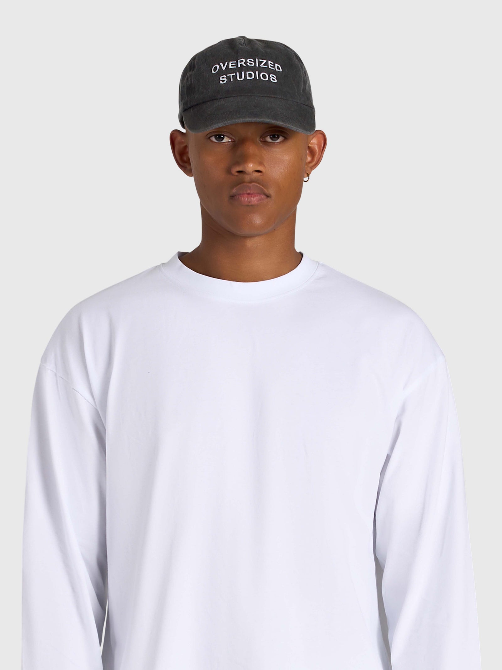 Confidence Cap - Vintage Black/White